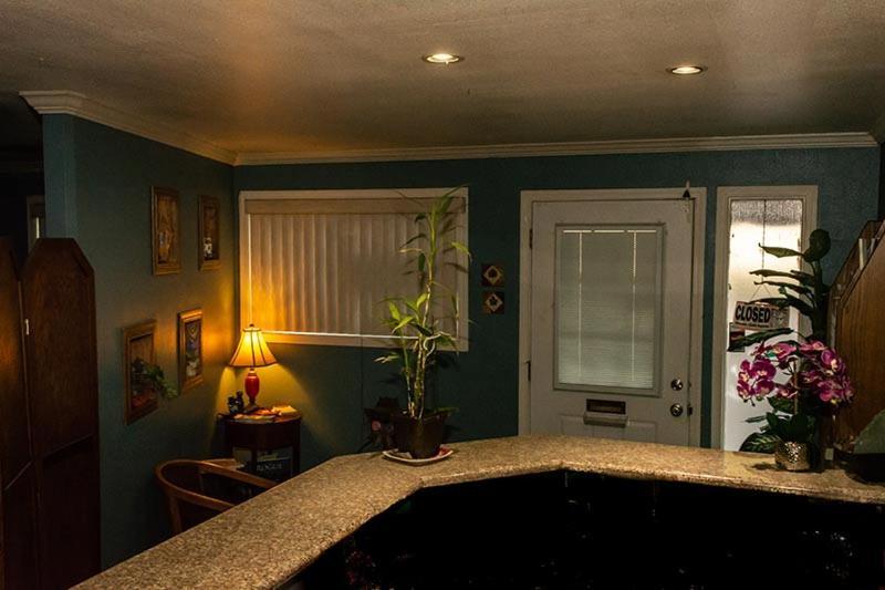Maple Leaf Motel 2*